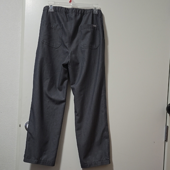 Figs Gray and Green Joggers with Relaxed Fit - Picture 6 of 9